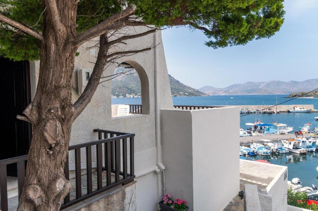 Pelagos Seafront Accommodation - George Myrties Екстер'єр фото