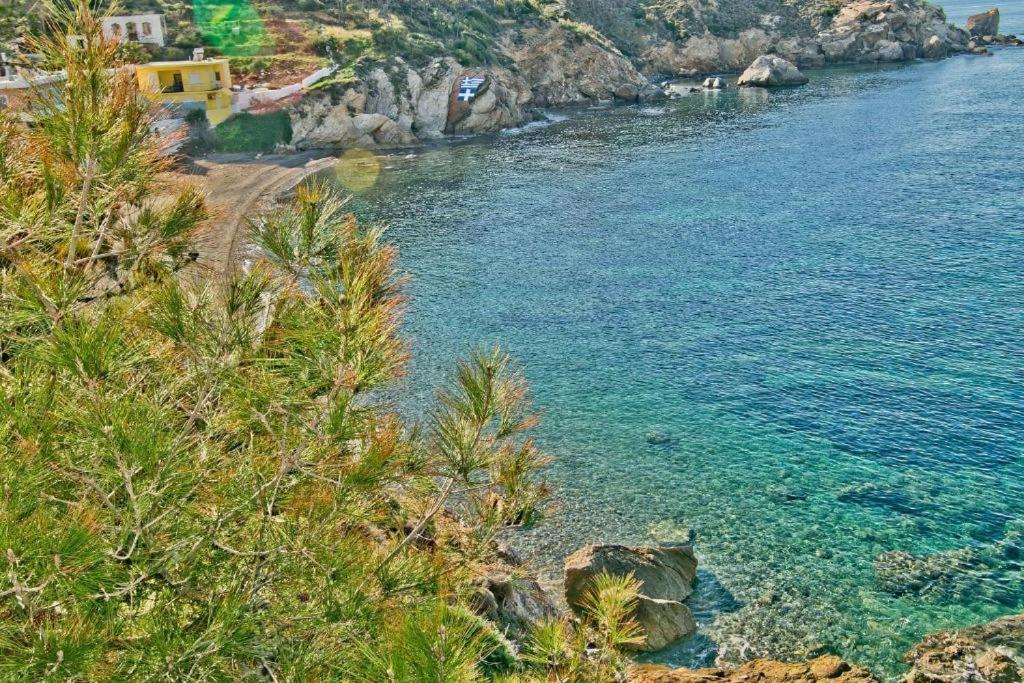 Pelagos Seafront Accommodation - George Myrties Екстер'єр фото