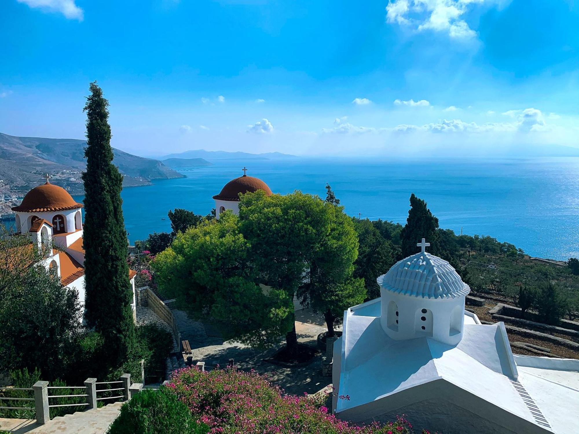 Pelagos Seafront Accommodation - George Myrties Екстер'єр фото